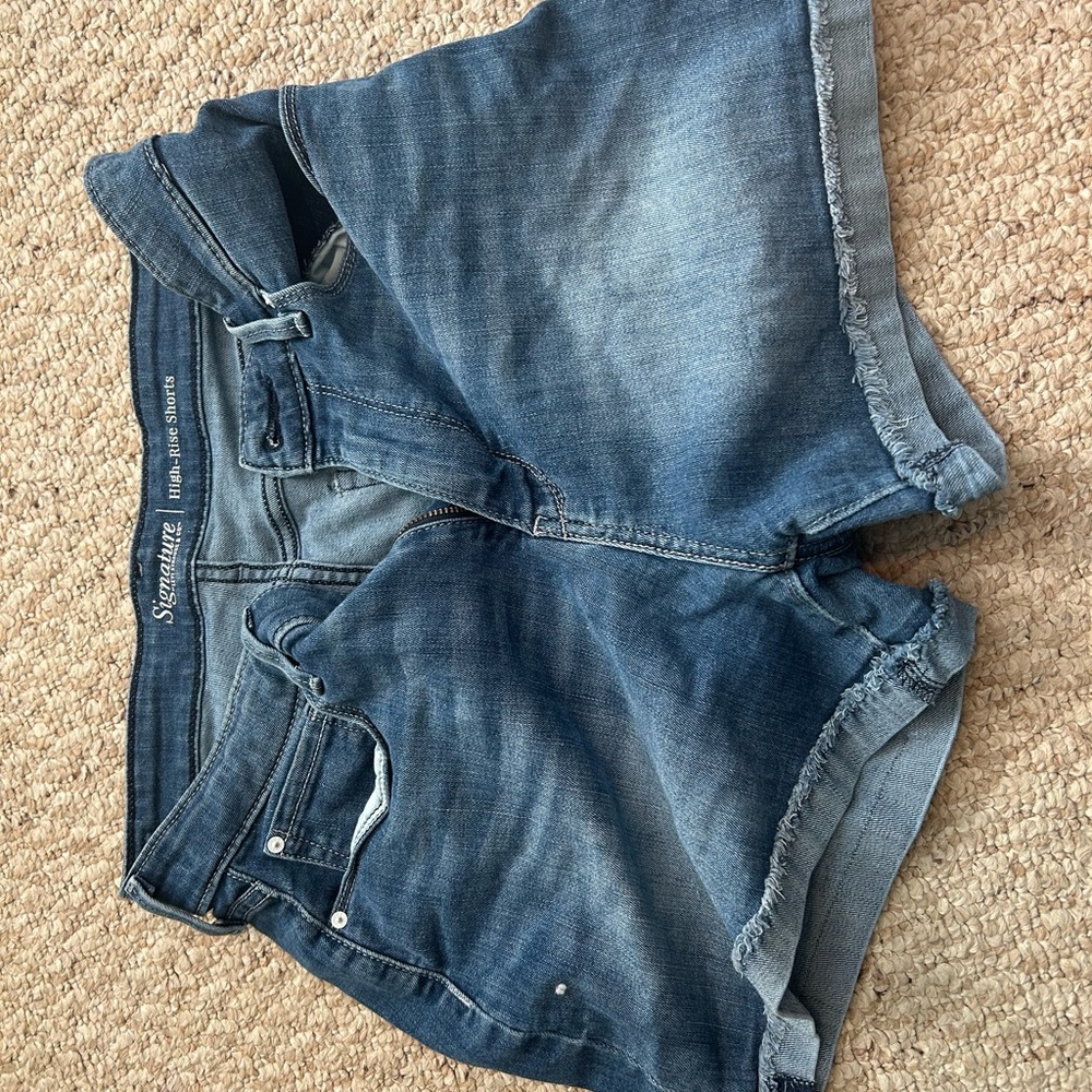 Signature Women's Blue Denim Shorts